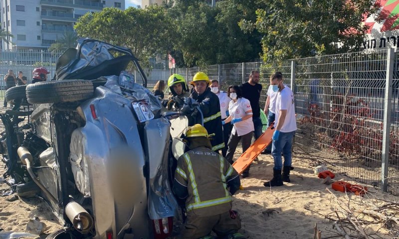 טרגדיה: אדם שישב בפארק נהרג מפגיעת רכב