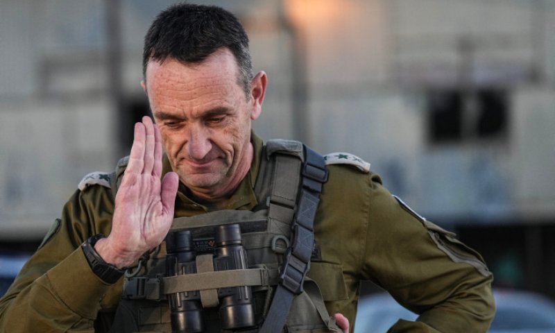 טלטלה בצה"ל: הפרישה, המחליף המסתמן וסימן השאלה