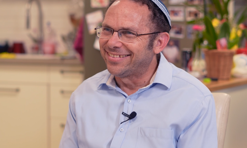 ישראל זעירא: "תפיצו תורה, תפסיקו להתנצל"