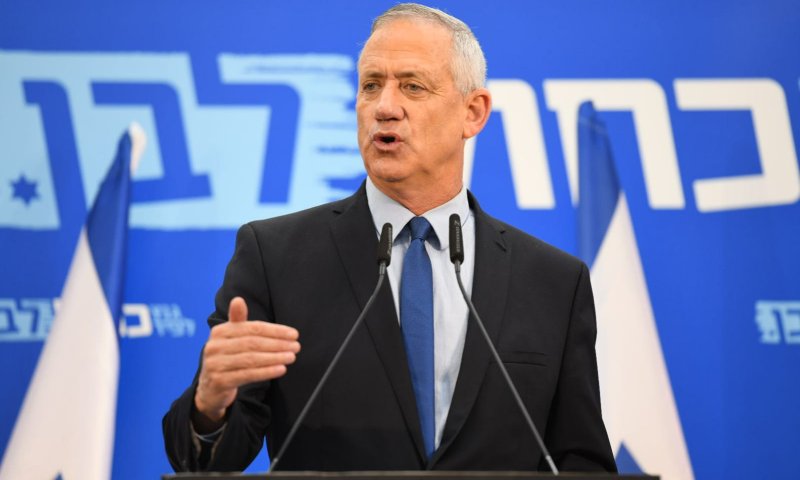 בכחול לבן מגיבים לנתניהו: "למה קבלת 16 מיל' ש"ח?"