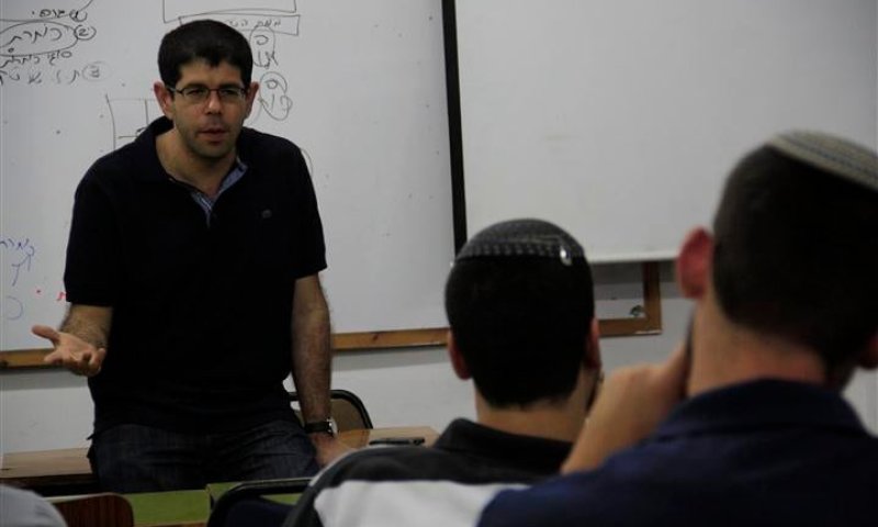 יריב אופנהיימר: "בתקשורת שומעים יותר את הימין"