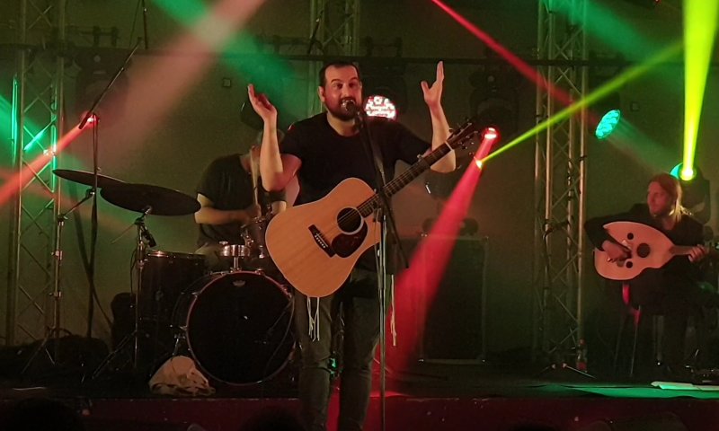 עקיבא הופיע לראשונה: "שהחיינו בשם ומלכות"