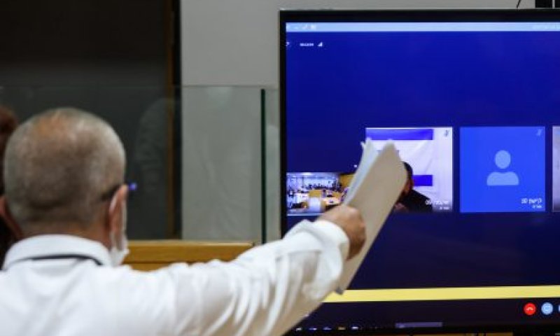 קבינט הקורונה קבע: בחלק מהערים יעברו ללמוד בבית