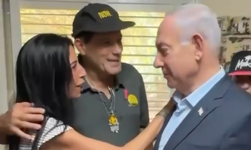 צפו: המפגש בין עינב צנגאוקר לבנימין ושרה נתניהו