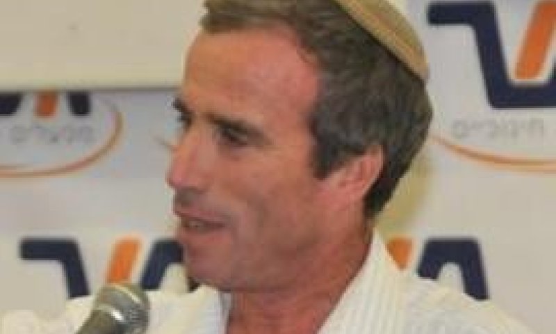 אלעזר שטרן: "פחות רבנים &ndash; פחות הלכות מומצאות"