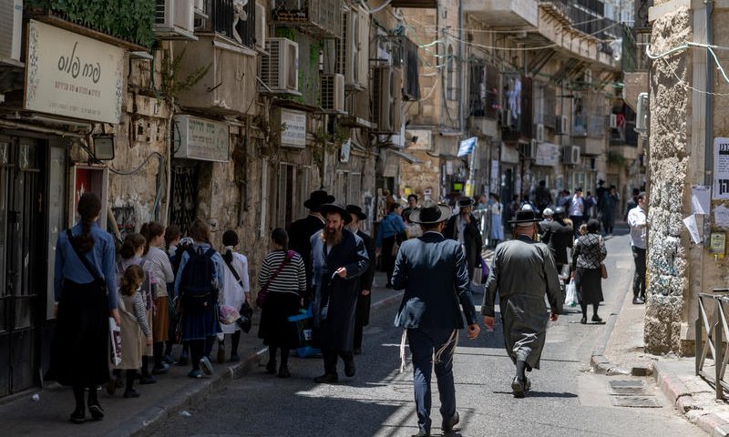 הפרשן הוותיק טוען: החרדים הם לא יהודים