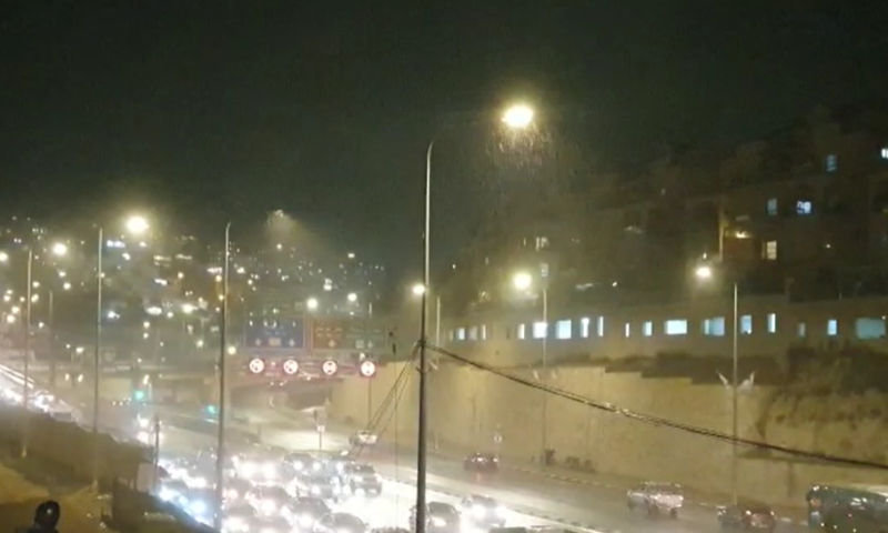 צפו: גשם כבד יורד כעת בירושלים