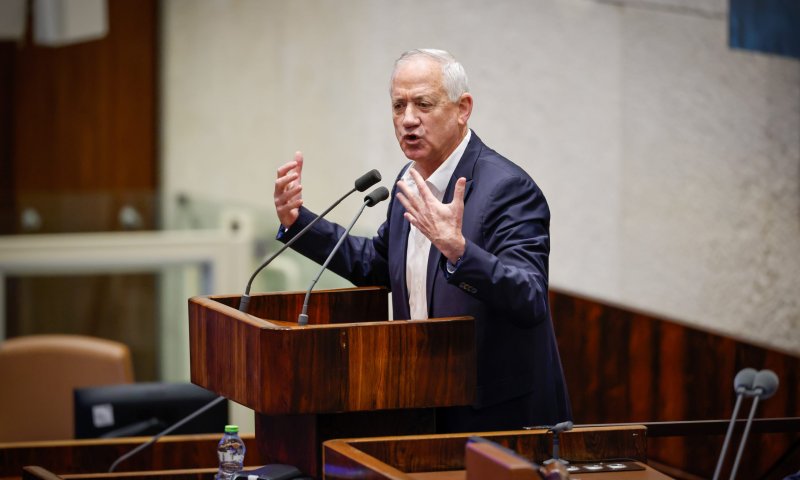 גנץ בסרטון נגד בן גביר: "אם לא נתעורר, הסיוט יהפוך למציאות"