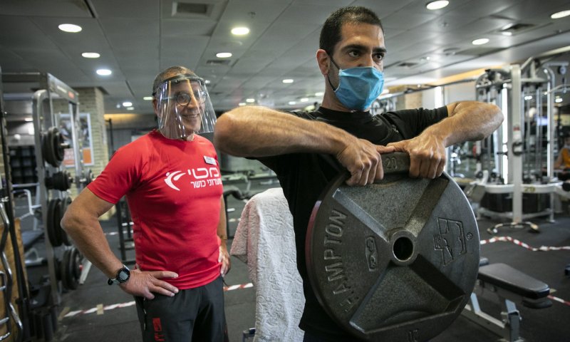 משרד הבריאות בהודעה נגד מאמן הכושר וכוכב הרשת