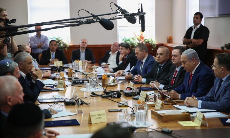 פה אחד: חוק המצלמות עבר בממשלה