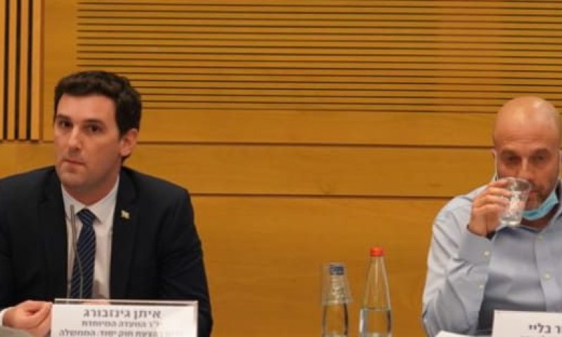 מתקפה קשה של יש עתיד על היועץ המשפטי בכנסת