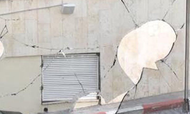 בתגובה לקנסות? חלונות מנופצים וונדליזם בעירייה