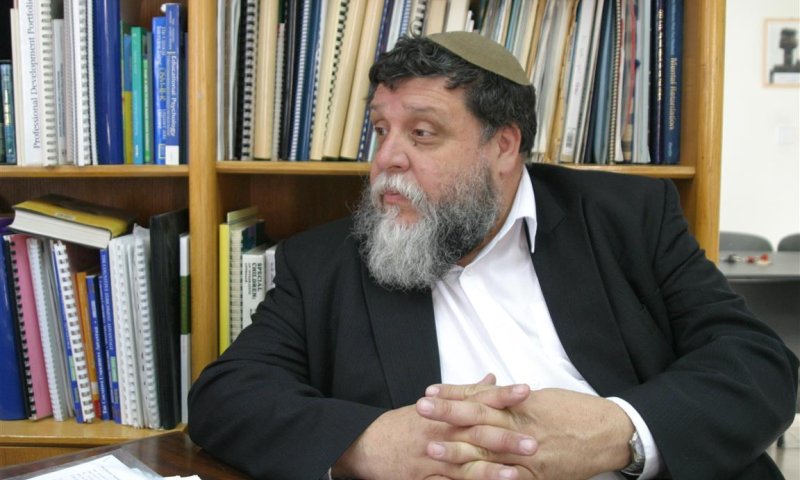 הרב פוירשטיין: הרב אליהו עשה צעד החוצה מהציונות הדתית