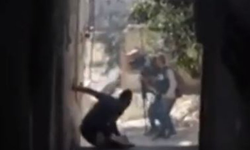 סרטון קשה לצה"ל: פלסטיני לא חמוש נורה מטווח קצר