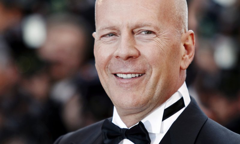 ברוס וויליס נאלץ לפרוש בעקבות הידרדרות קוגנטיבית