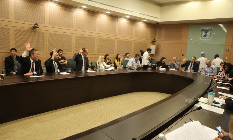 צעד אחד מאישור: הרחבת הממשלה עברה בוועדה