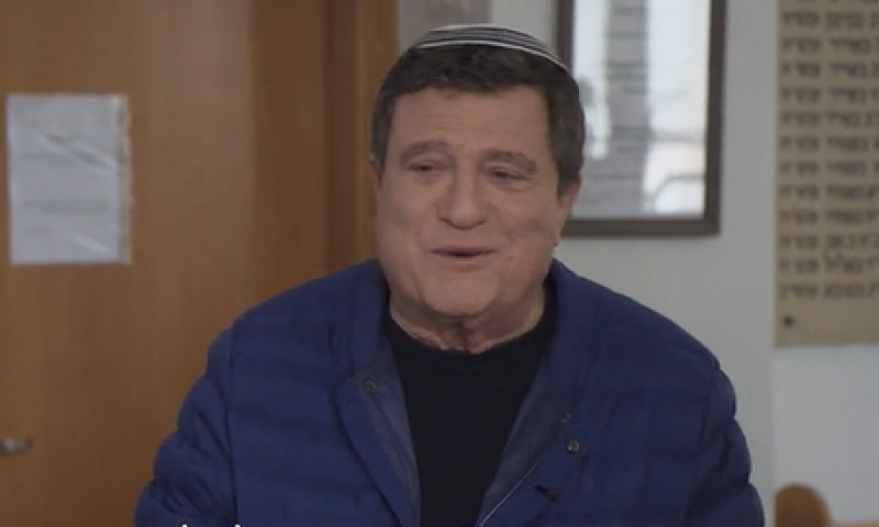 "הוריי היו נגד הקריירה שלי": יהורם גאון מסכם 80