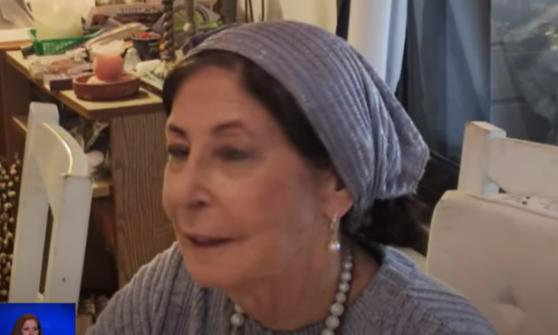 המתלוננת נגד הרב טאו: למה הצטלמתי עם כיסוי ראש?