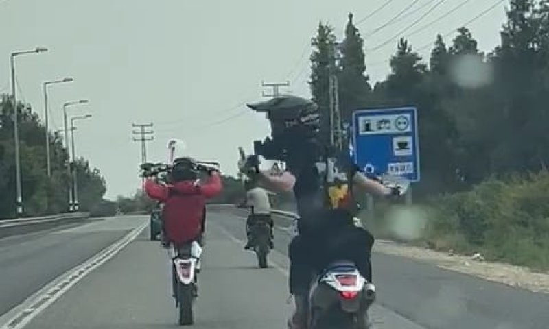 נעצר האופנוען שהשתולל בכביש והעלה לרשתות. צפו