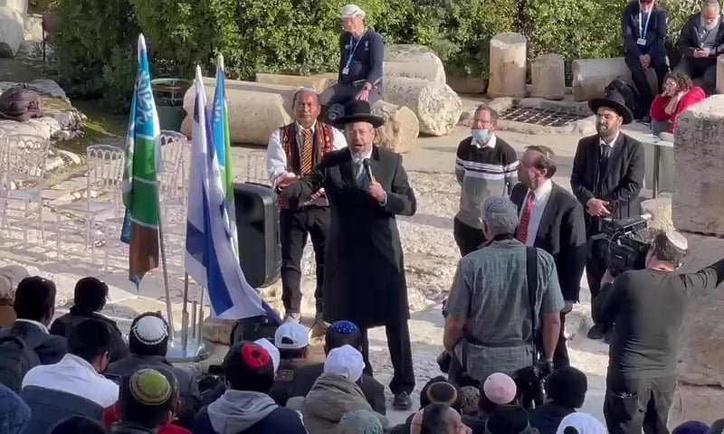 הרב הראשי לאו למתגיירים: "כך מתנהל גיור כהלכה"