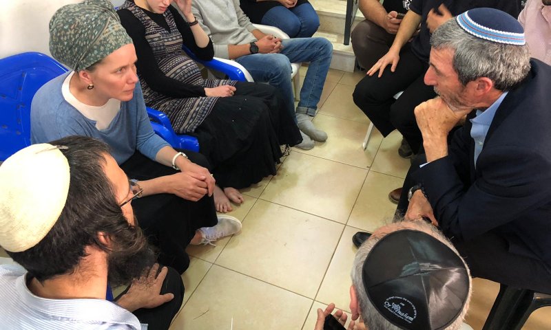 הרב פרץ על הרב אטינגר: "בזכותו המדינה מתקיימת"