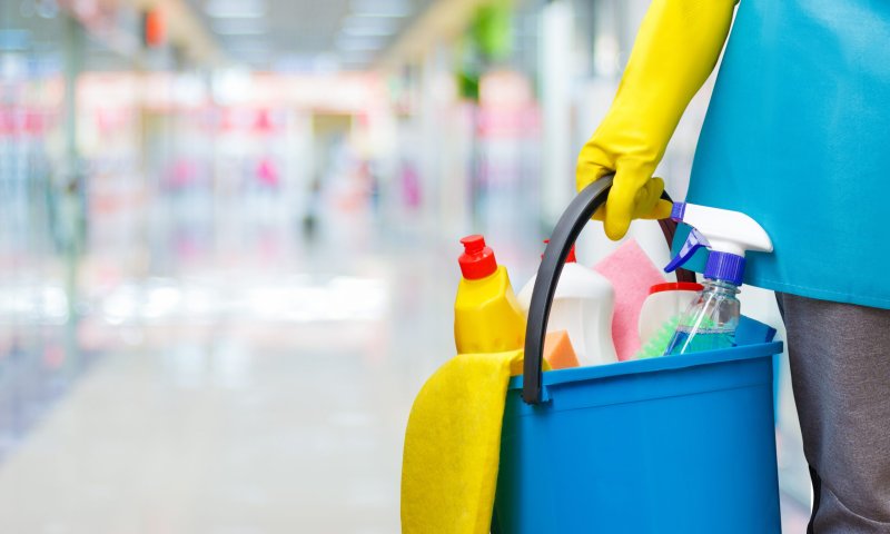 המשרד מזהיר: חומרי הניקוי לפסח מסוכנים לשימוש