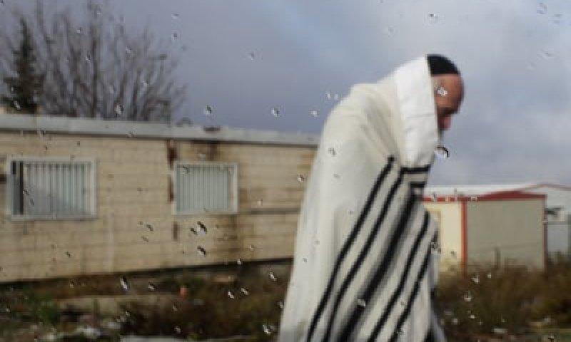 הלכות חורף: מה מותר ומה אסור לעשות בשבת סוערת?