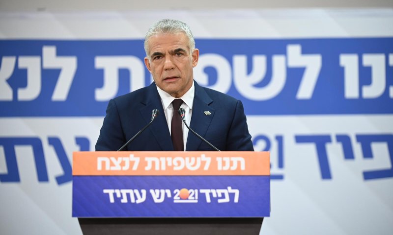 לא מחכה לריבלין: לפיד מתחיל סבב פגישות