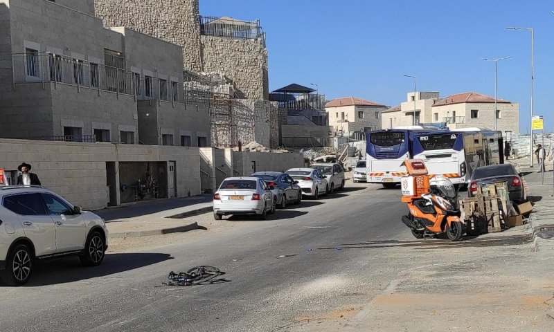 ילד נפגע מאוטובוס בדרך לבית הספר