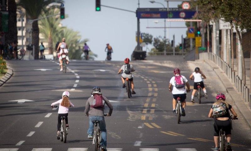 במהלך החג: 239 התעלפו, רוכב אופניים נהרג