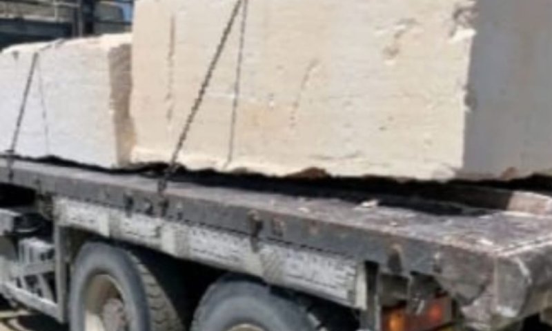 משאית איבדה את הבלמים: השוטרים פינו את הכביש