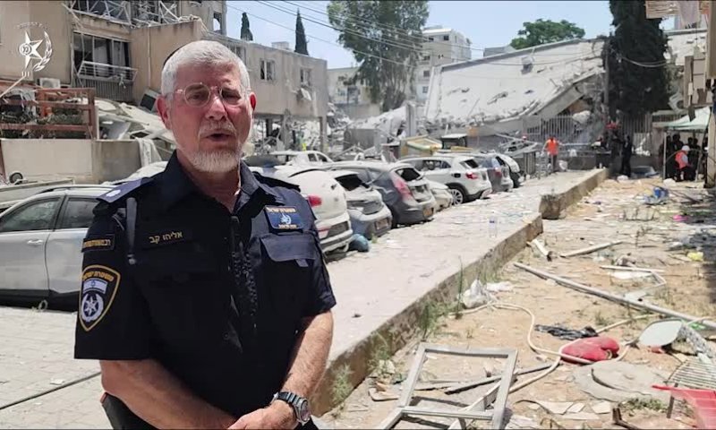 המשטרה: מאות מתושבי בני ברק הפריעו לפעילות החילוץ