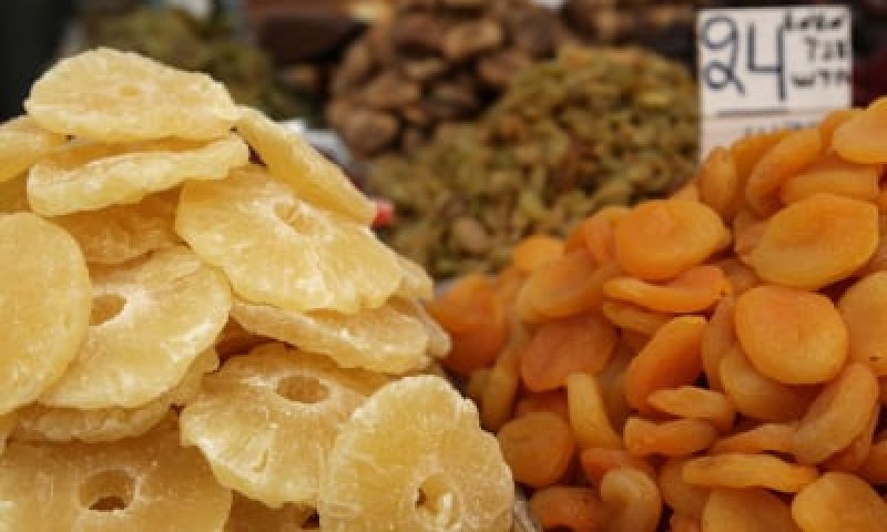 לקראת ט"ו בשבט: פירות יבשים למה וכמה?