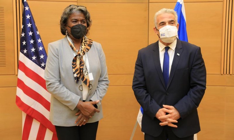 לראשונה בארץ: לפיד פגש את שגרירת ארה"ב באו"ם