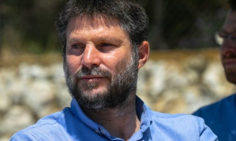 סמוטריץ: בנט עושה מסחרה פוליטית מישובי יו"ש