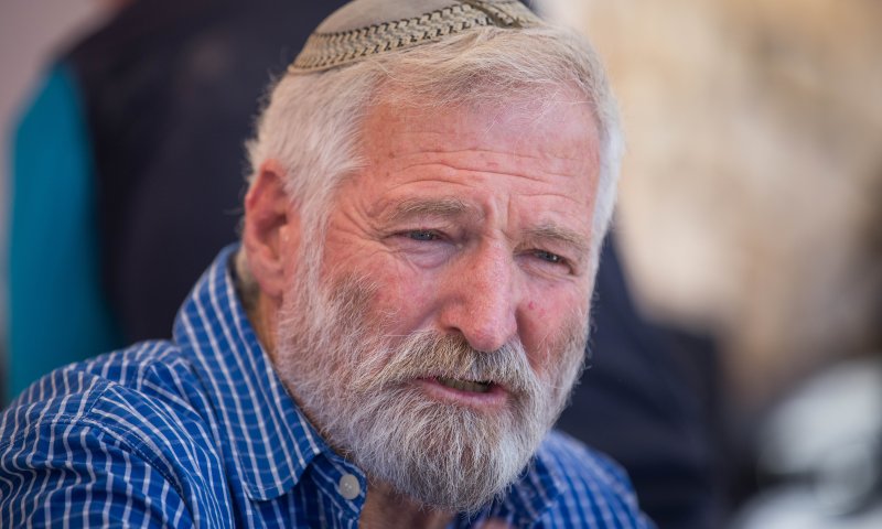 פיצוץ באמנה: המזכירות בניסיון לפטר את זמביש