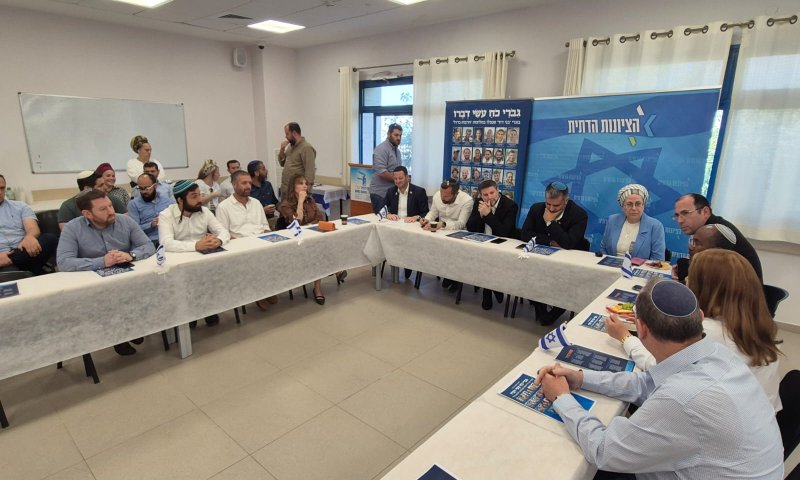 האב השכול בסיפור מרגש: "את הדגל לא קוברים"