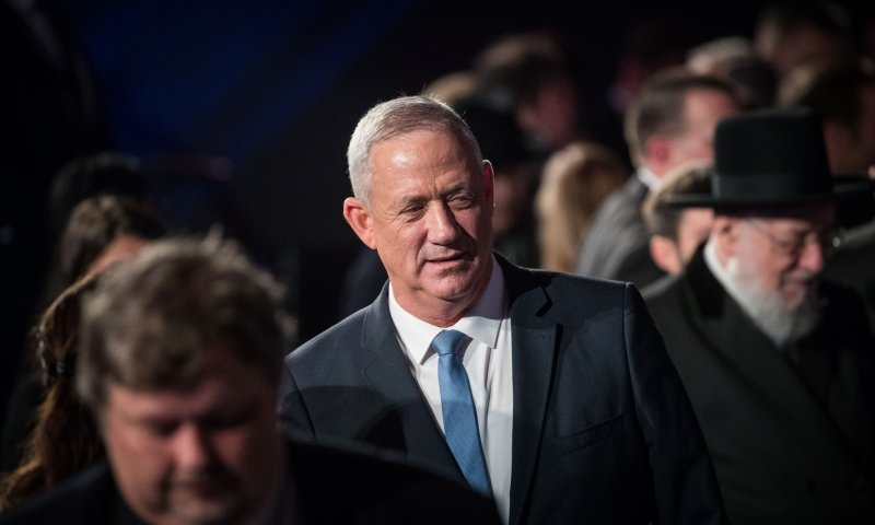 גנץ בפניה ללפיד, בנט וסער: "להחליף את נתניהו"