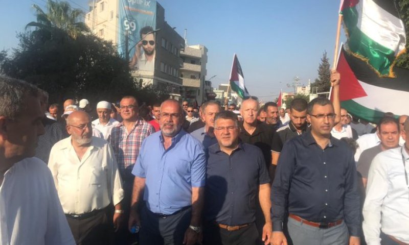 עם דגלי אש"ף: הערבים ציינו את אירועי טרור אוקטובר