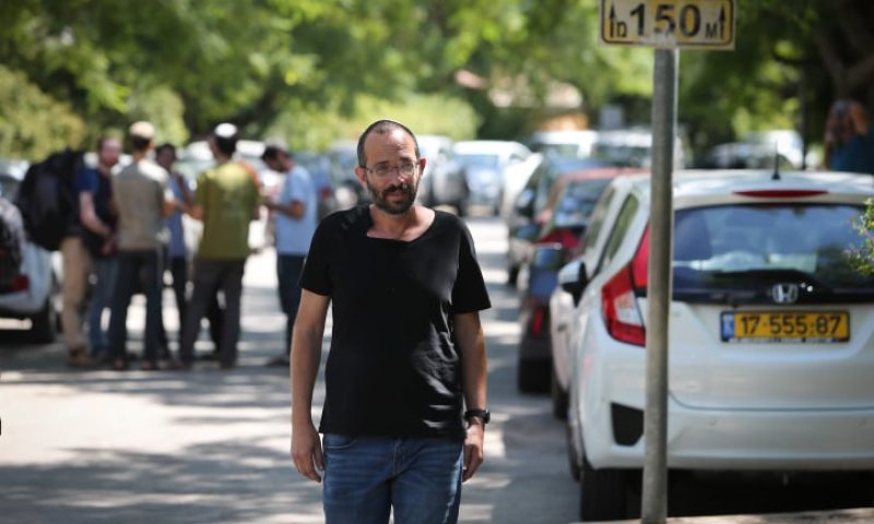 אביו של דביר הי"ד: "צר לנו שהמחבלים נתפסו חיים"