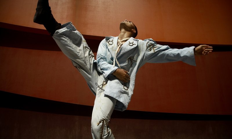 מפרגן לאופנה הישראלית: פרויקט עם יהונתן מרגי