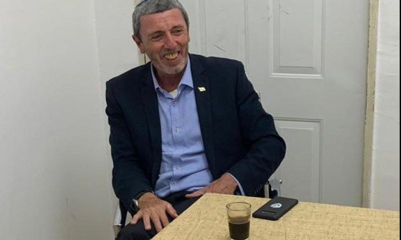 "הרב רפי באילת ואנחנו עושים לו קפה מפחיד". צפו