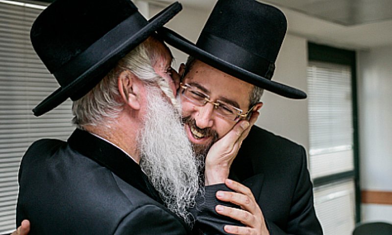 הרב הראשי הרב לאו יאפשר "היתר מכירה"