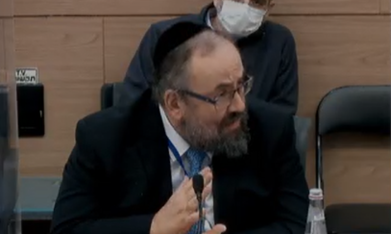 הרב ולר: "מגיירים גם מי שלא הולך עם כיסוי ראש"