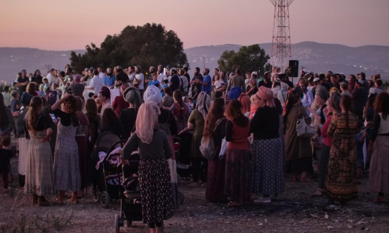מאות מפגיני ימין מול ביתו של סמוטריץ': די למעצרים המנהליים