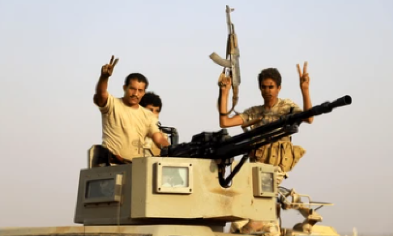 יום אחרי שהוגדרו כארגון טרור: ארה"ב בצעד נוסף נגד החות'ים