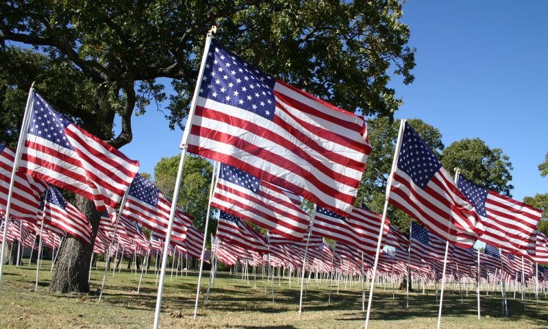 4 ביולי: האמריקאים חוגגים, על רקע הפילוג