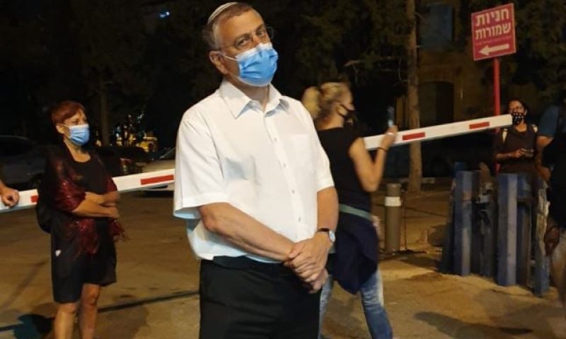 הרב בני לאו לאמיר השכל: "עד כאן; תתנצל"