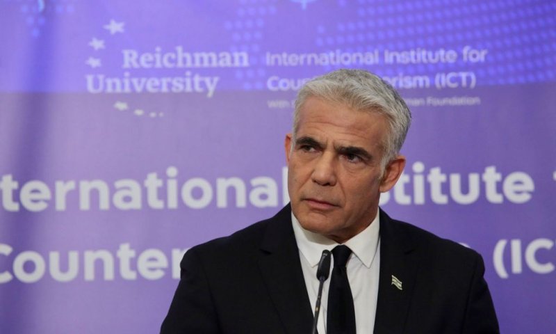 לפיד: "ישראל צריכה לפעול לחיזוק הרשות הפלסטינית"