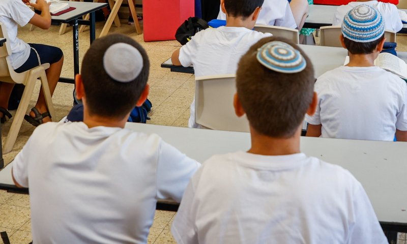 אין בחמ"ד מספיק מחנכים אידאליסטיים | תגובה